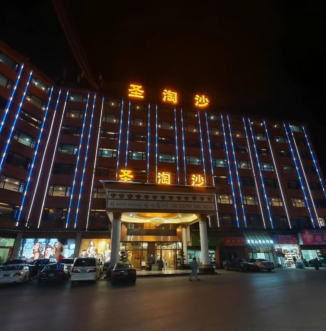 华纳万宝路官网图片13 - 平台视觉海报